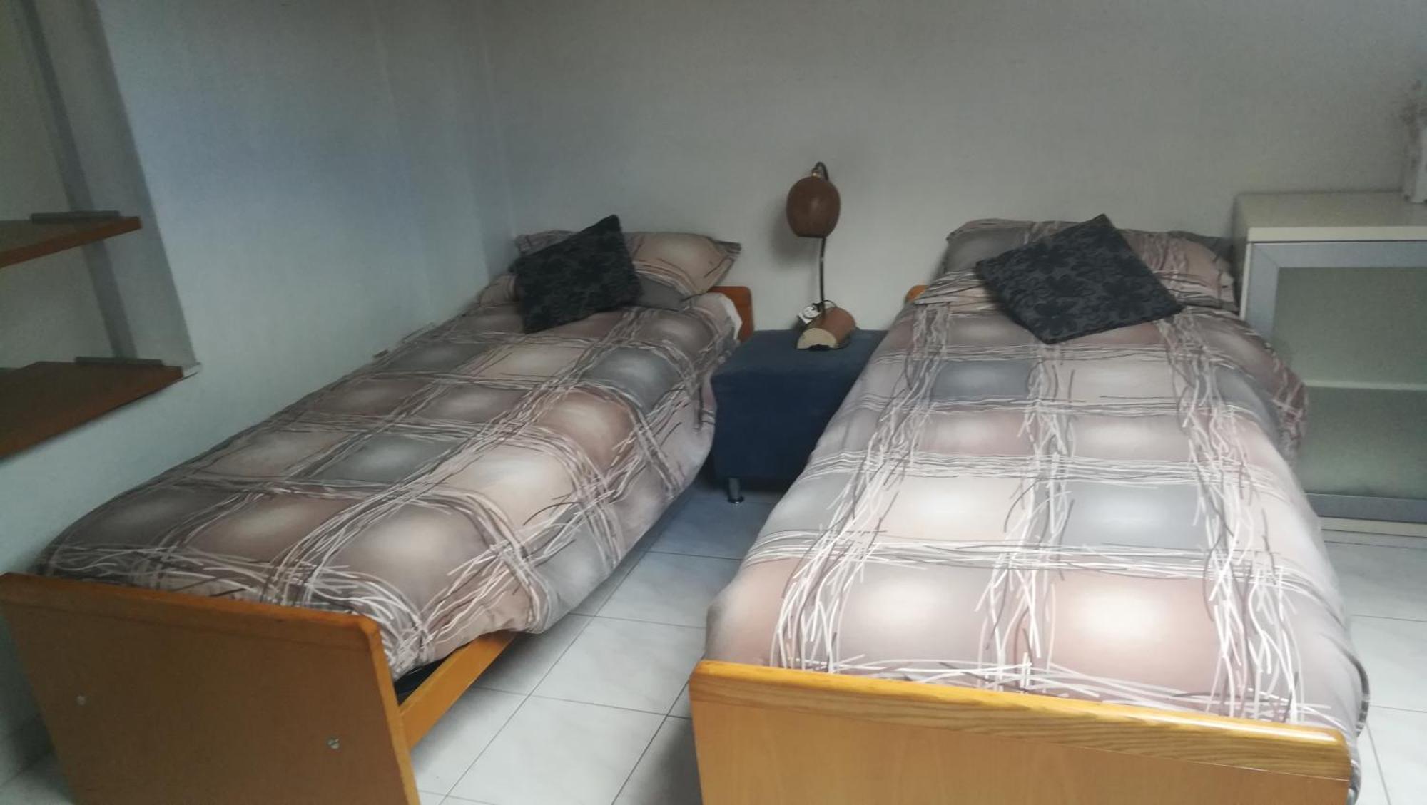 佩萨罗拉曼萨尔蒂娜旅馆公寓 外观 照片